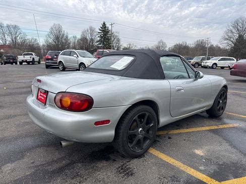 Used 1999 MAZDA MX-5 Miata image 6