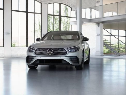 Certified 2022 Mercedes-Benz E 350 4MATIC Sedan image 43