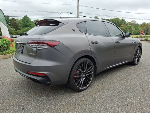 Used 2022 Maserati Levante Modena S image 4