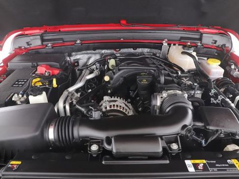 Used 2024 Jeep Wrangler Unlimited Rubicon w/ XTREMEE 35" Tire Package image 15