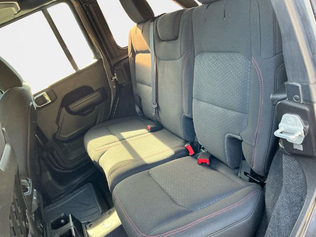 Used 2021 Jeep Wrangler Unlimited Rubicon AWD/4WD image 14