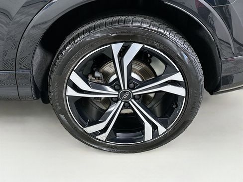 Used 2024 Audi Q3 2.0T Premium Plus AWD/4WD image 24