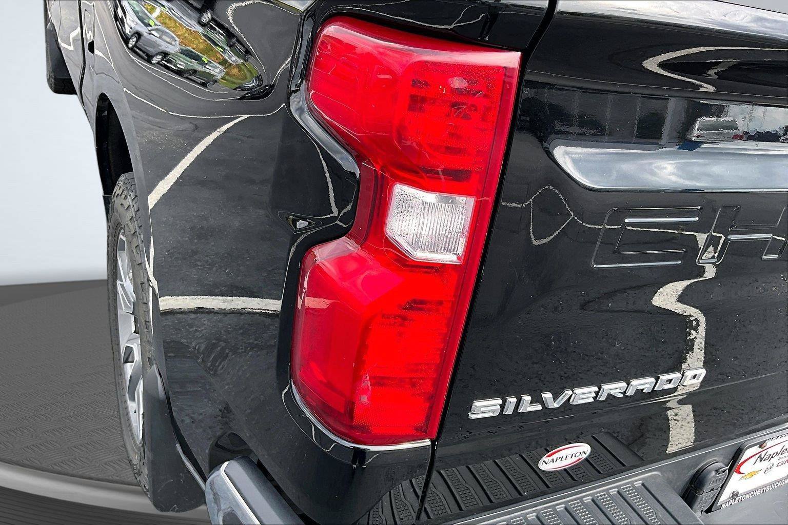 Used 2019 Chevrolet Silverado 1500 LT w/ All-Star Edition AWD/4WD image 31