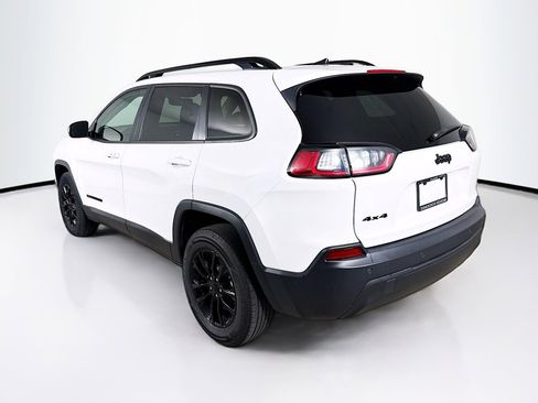 Used 2023 Jeep Cherokee Altitude Lux image 30