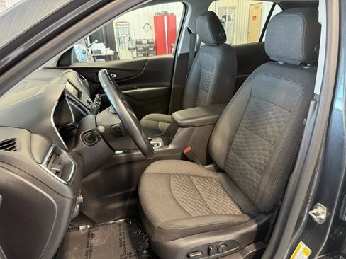 Used 2019 Chevrolet Equinox LT image 11