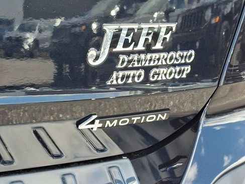 Certified 2023 Volkswagen Taos SE w/ Panoramic Sunroof Package image 37