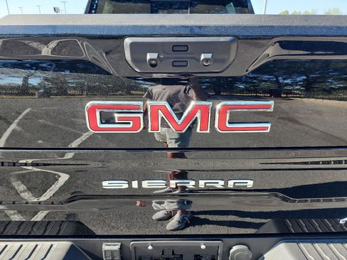 New 2026 GMC Sierra 1500 AT4 w/ AT4 Premium Package AWD/4WD image 7
