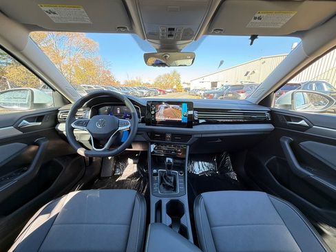 New 2026 Volkswagen Jetta SE image 24