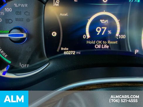 Used 2023 Chrysler Pacifica Limited image 24