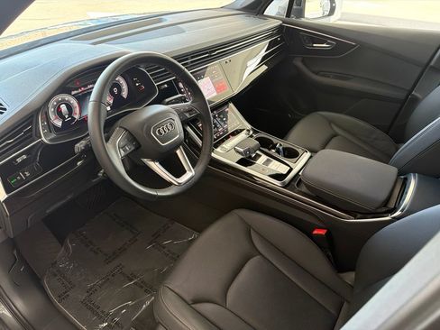 Used 2025 Audi Q7 3.0T Premium Plus AWD/4WD image 13