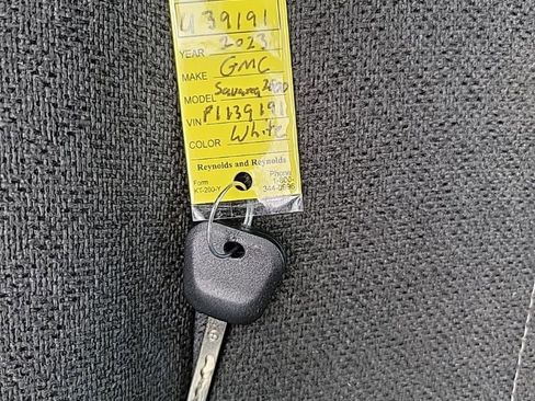 Used 2023 GMC Savana 2500 w/ Driver Convenience Package image 26