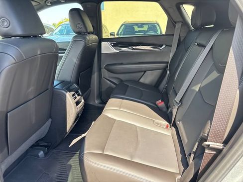 Used 2023 Cadillac XT5 Premium Luxury AWD/4WD image 6