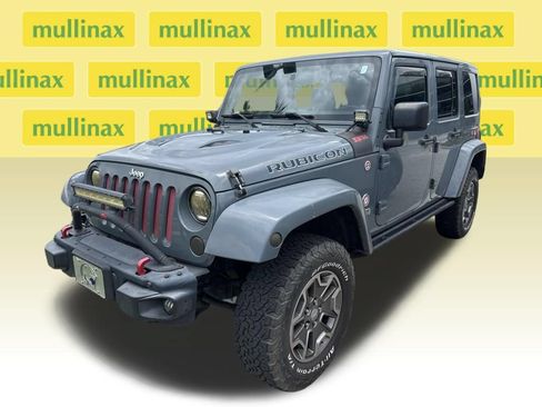 Used 2013 Jeep Wrangler Unlimited Rubicon AWD/4WD image 3