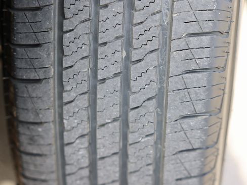 Used 2019 Nissan Murano S image 24