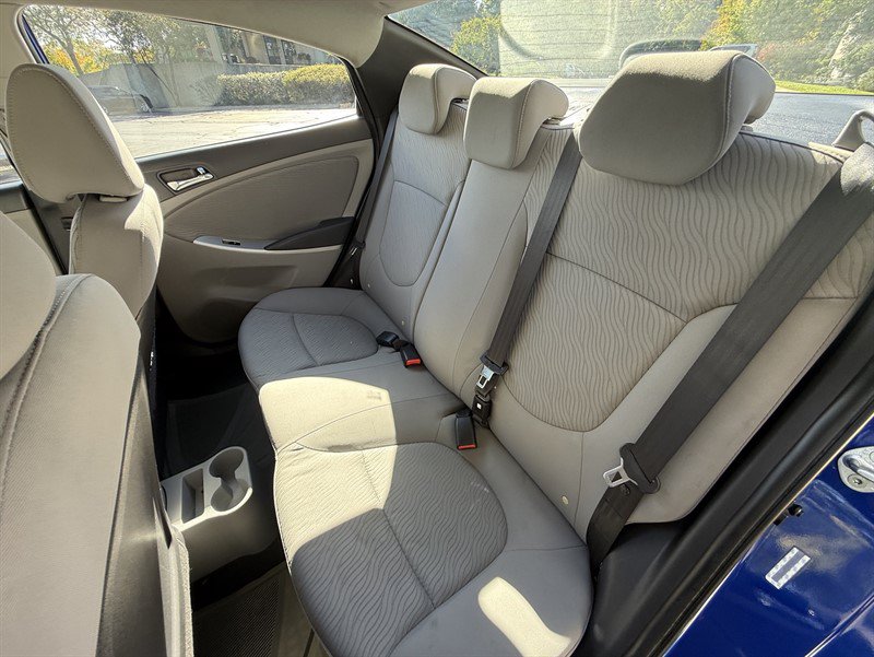 Used 2014 Hyundai Accent GLS w/ Option Group 2 FWD image 20