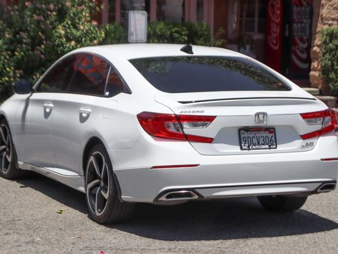 Used 2022 Honda Accord Sport image 6