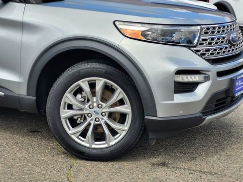 Certified 2023 Ford Explorer Limited AWD/4WD image 6