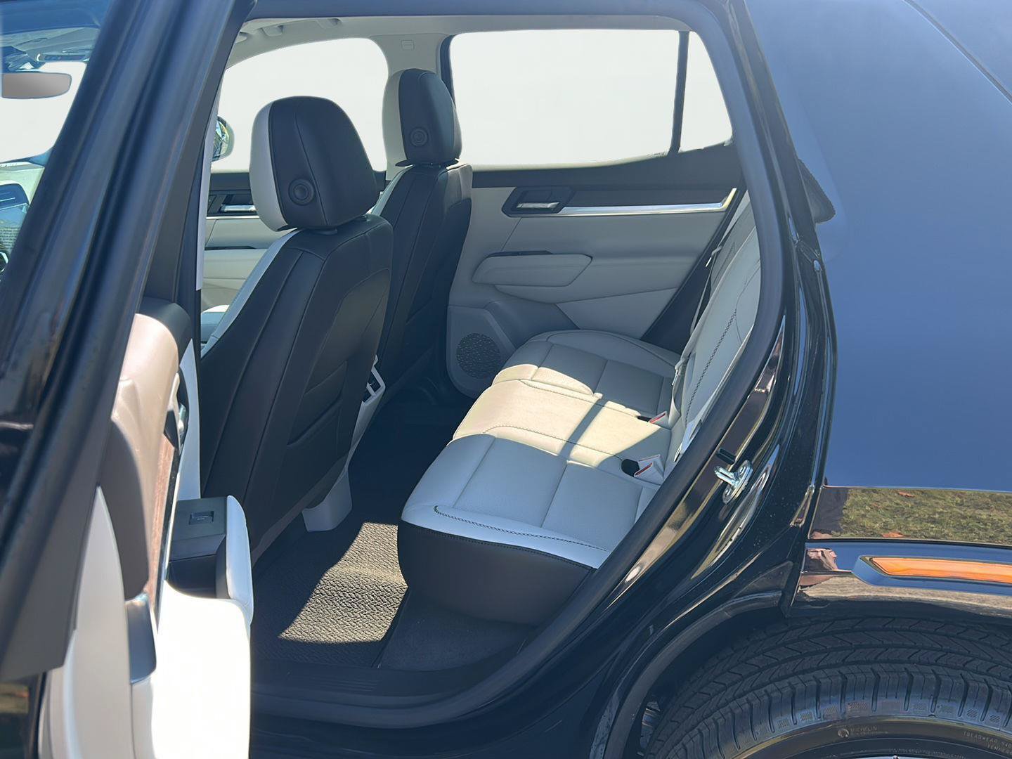 New 2027 GMC Terrain Denali AWD/4WD image 13