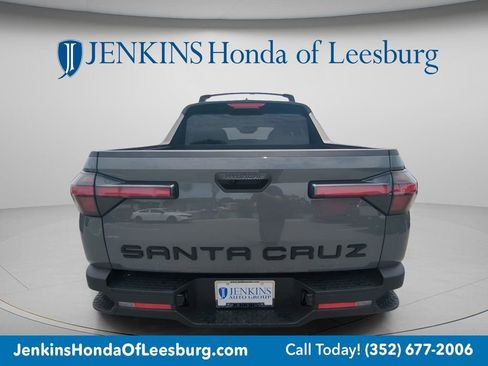 Used 2026 Hyundai Santa Cruz SEL FWD image 5