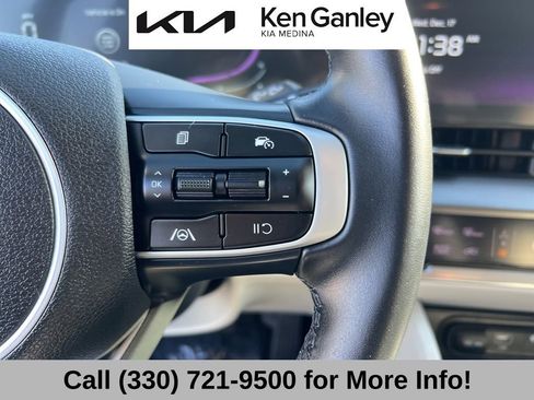 Certified 2025 Kia Sportage EX image 32