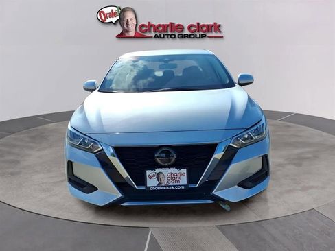 Used 2021 Nissan Sentra SV w/ Lighting Package image 8