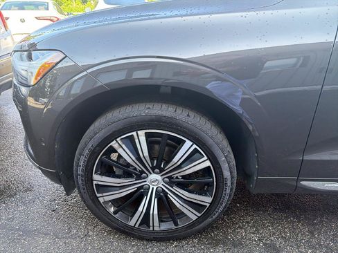 Used 2022 Volvo XC60 B5 Inscription w/ Advanced Package AWD/4WD image 16
