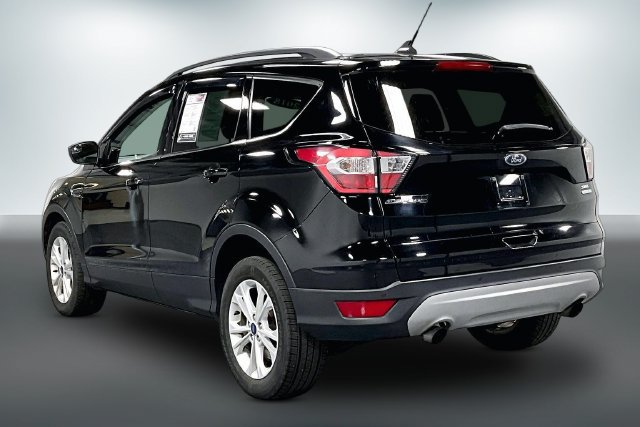 Used 2018 Ford Escape SEL w/ Canadian Touring Package FWD image 6