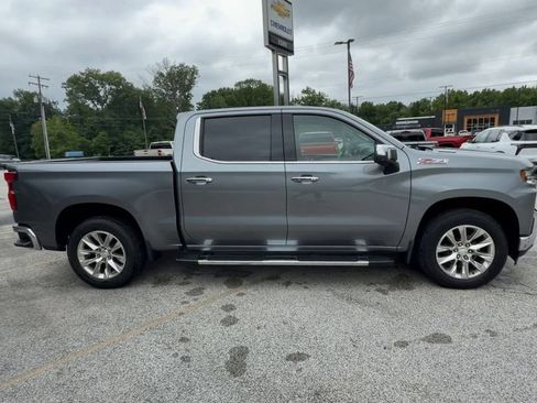 Used 2021 Chevrolet Silverado 1500 LTZ w/ LTZ Premium Package AWD/4WD image 9