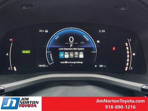 Used 2025 Toyota Camry SE image 16