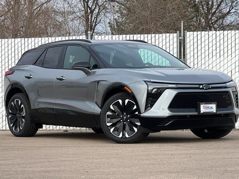 New 2026 Chevrolet Blazer EV RS w/ Super Cruise Package AWD/4WD image 2