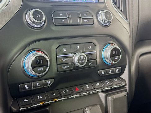 Used 2019 GMC Sierra 1500 Denali w/ Denali Ultimate Package image 16