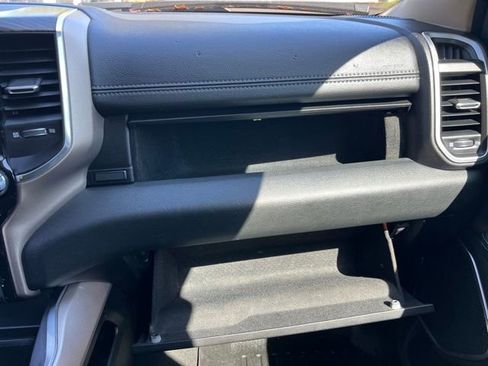 Used 2020 RAM 1500 Laramie AWD/4WD image 29