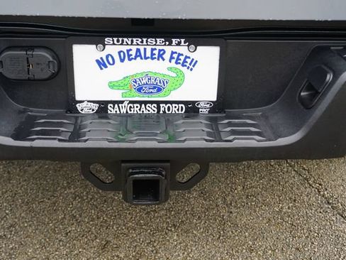 Used 2021 Toyota Tacoma SR5 RWD image 8