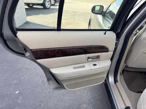 Used 2008 Mercury Grand Marquis GS RWD image 17