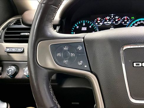 Used 2020 GMC Yukon Denali AWD/4WD image 23