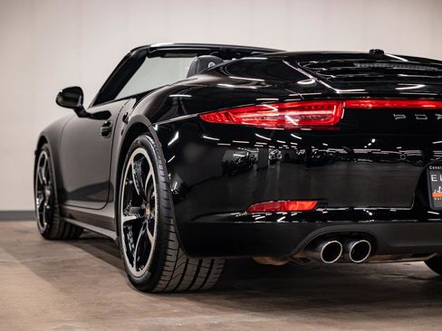 Used 2013 Porsche 911 Carrera 4S image 35