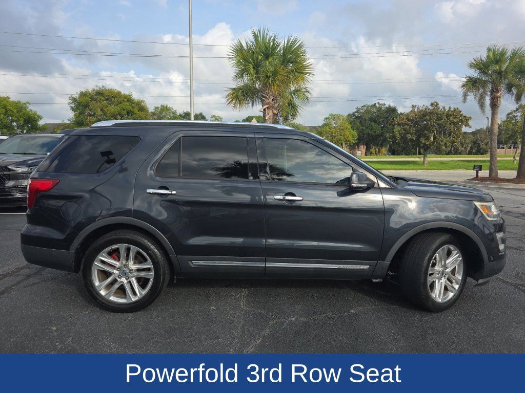 Used 2017 Ford Explorer Limited w/ Equipment Group 301A FWD image 2