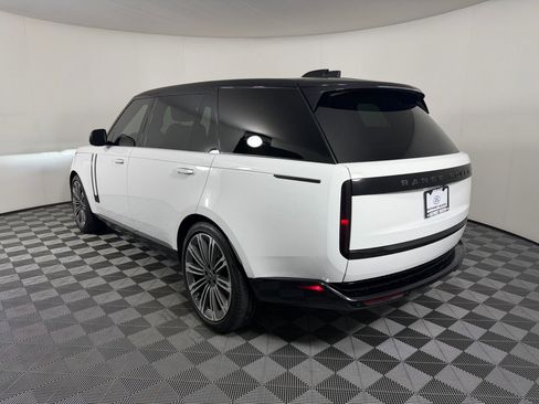 Used 2024 Land Rover Range Rover Long Wheelbase SE AWD/4WD image 3