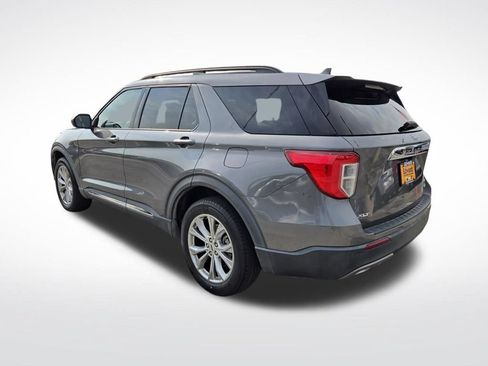 Used 2021 Ford Explorer XLT w/ Equipment Group 202A AWD/4WD image 5