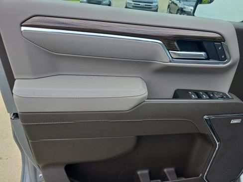 New 2026 Chevrolet Silverado 1500 LT Trail Boss w/ Convenience Package II AWD/4WD image 17