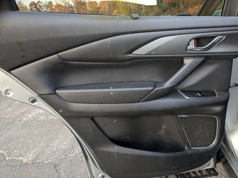 Used 2022 MAZDA CX-9 Touring w/ Touring Premium Package image 24