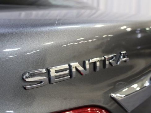 Used 2019 Nissan Sentra S image 27