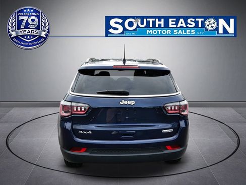 Used 2018 Jeep Compass Latitude w/ Popular Equipment Group AWD/4WD image 4