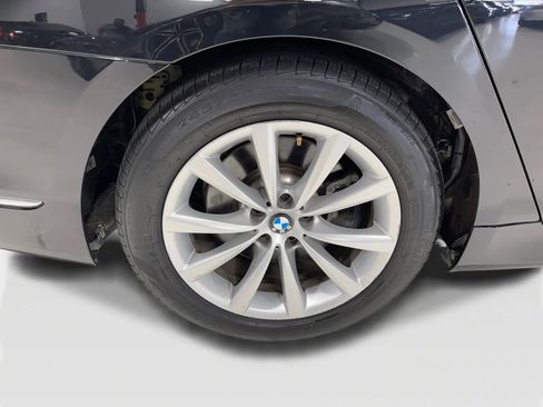Used 2018 BMW 740i image 44