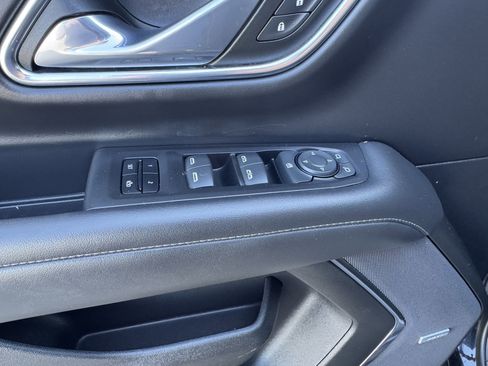 Used 2023 Chevrolet Tahoe LT image 10