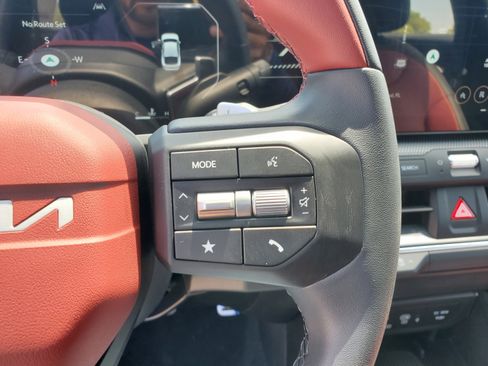 New 2025 Kia K4 GT-Line Turbo FWD image 19