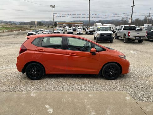 Used 2019 Honda Fit LX image 4