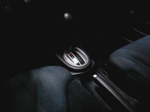 Used 2011 Honda Fit Sport image 28