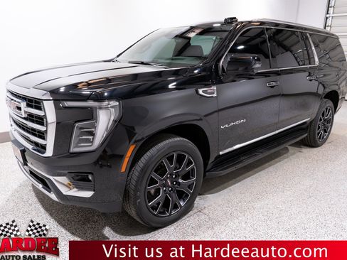Used 2025 GMC Yukon XL Elevation w/ LPO, Elevation Black Package AWD/4WD image 2