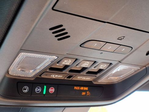 Used 2024 Cadillac XT4 Premium Luxury w/ Technology Package FWD image 27